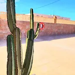 Enjoy House With Large Pool & Jacuzzi 别墅 Los Estancos