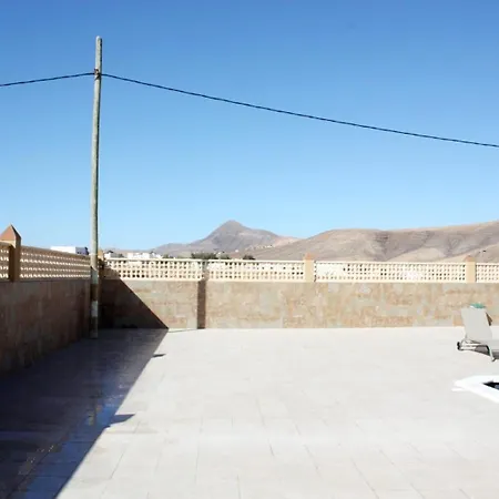 Вилла Enjoy House With Large Pool & Jacuzzi *