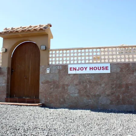 Enjoy House With Large Pool & Jacuzzi Вилла *