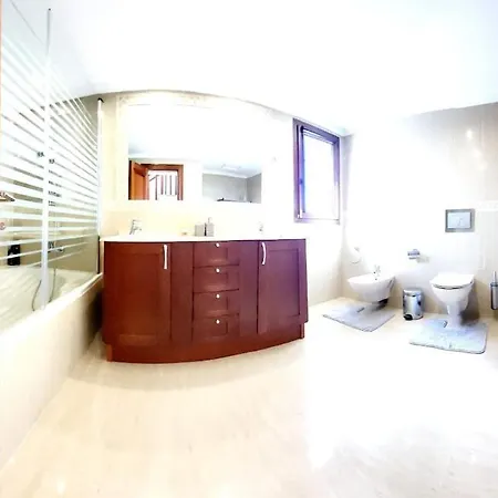 Enjoy House With Large Pool & Jacuzzi Лос-Эстанкос