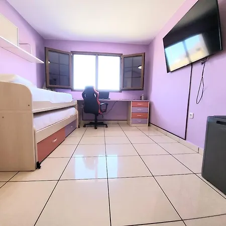 Enjoy House With Large Pool & Jacuzzi Villa *