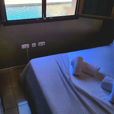 Enjoy House With Large Pool & Jacuzzi Villa Los Estancos