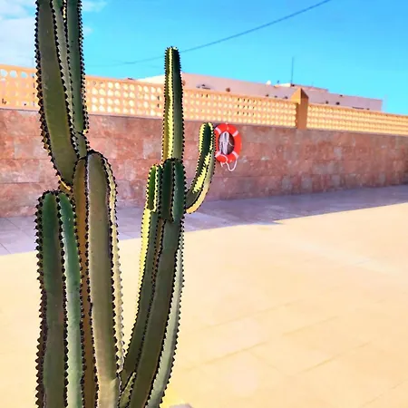 Enjoy House With Large Pool & Jacuzzi Вилла Лос-Эстанкос