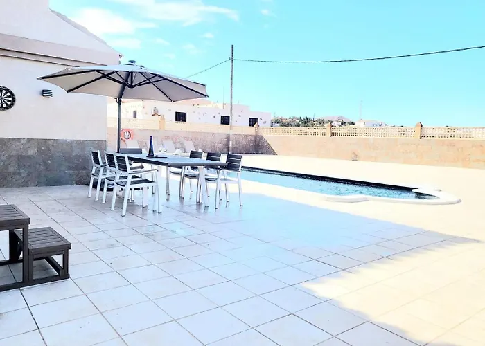 Enjoy House With Large Pool & Jacuzzi * Los Estancos