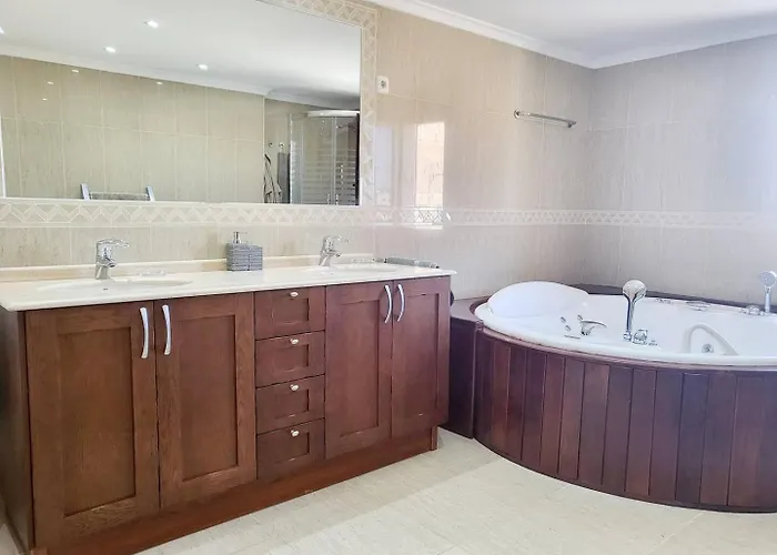 Enjoy House With Large Pool & Jacuzzi 빌라 Los Estancos