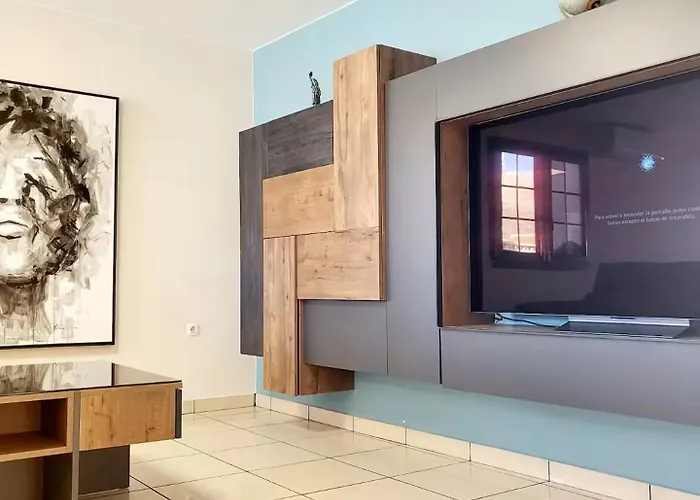 Enjoy House With Large Pool & Jacuzzi 빌라 *