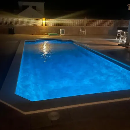 Enjoy House With Large Pool & Jacuzzi *