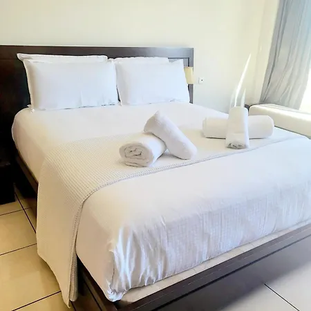 Villa Enjoy House With Large Pool & Jacuzzi *