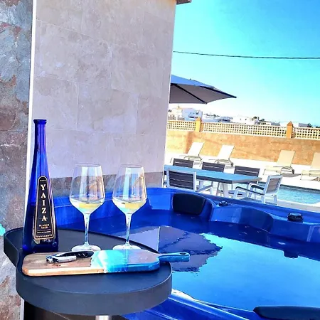 Villa Enjoy House With Large Pool & Jacuzzi