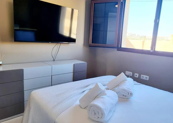 Enjoy House With Large Pool & Jacuzzi *