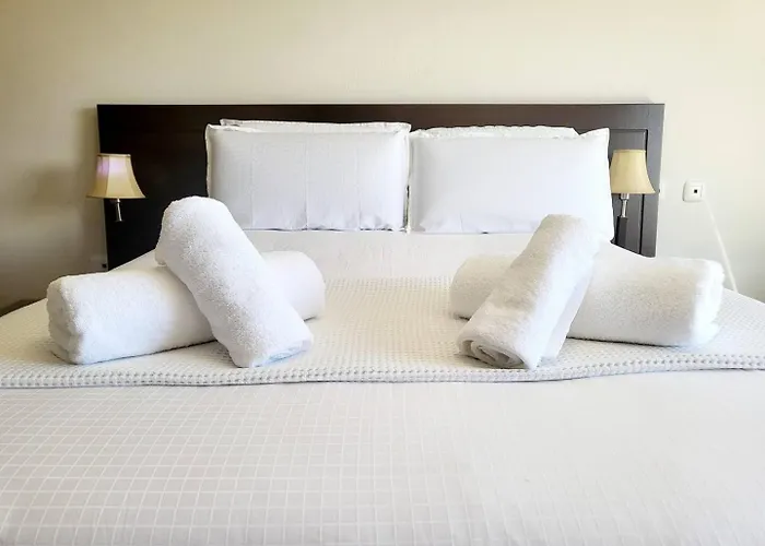 Enjoy House With Large Pool & Jacuzzi ヴィラ *